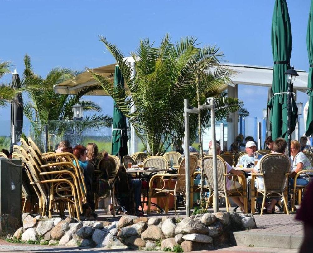 Schicke Fewo 150M Vom Strand Kostenlos Wlan Grosses Schwimmbad Sauna Cuxhaven Luaran gambar