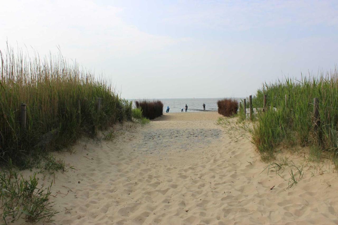 Schicke Fewo 150M Vom Strand Kostenlos Wlan Grosses Schwimmbad Sauna Cuxhaven Luaran gambar